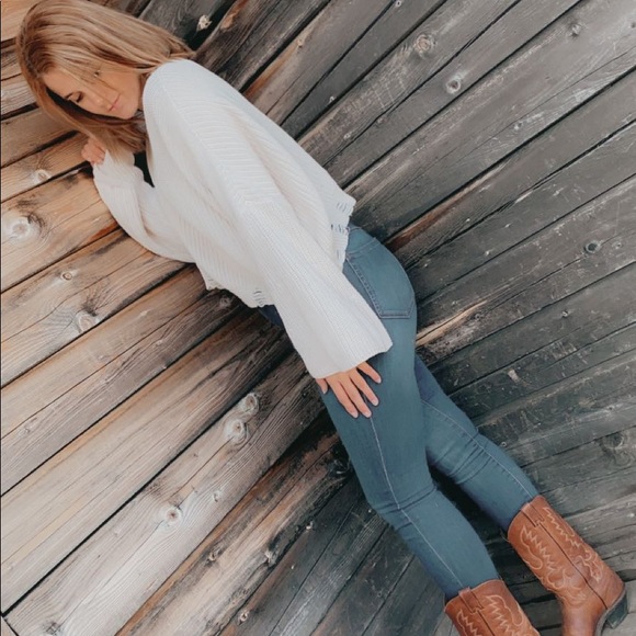 Meet your Posher, Isabella - Picture 1 of 1